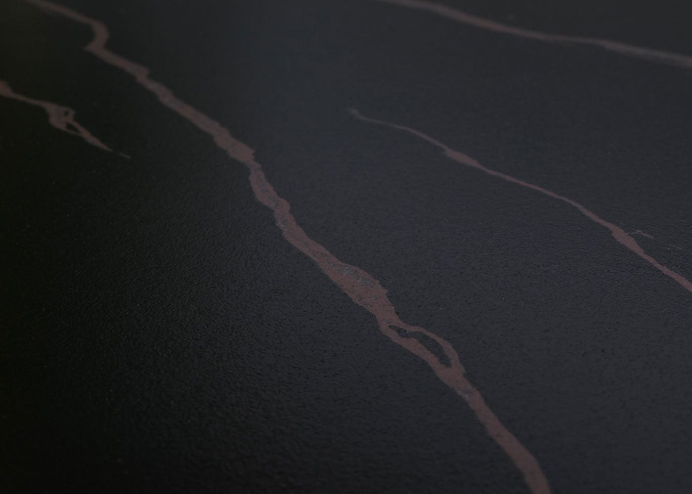 Cosmo Casa - Salontafel - IJzeren Plank - Gesinterde Steen Marmerlook - Zwart en Donkerbruin Hout