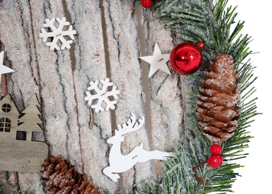 Cosmo Casa - Deurkrans - Decoratieve Kerstkrans met Dennenappels - Hout - Natuurlijke Bruin