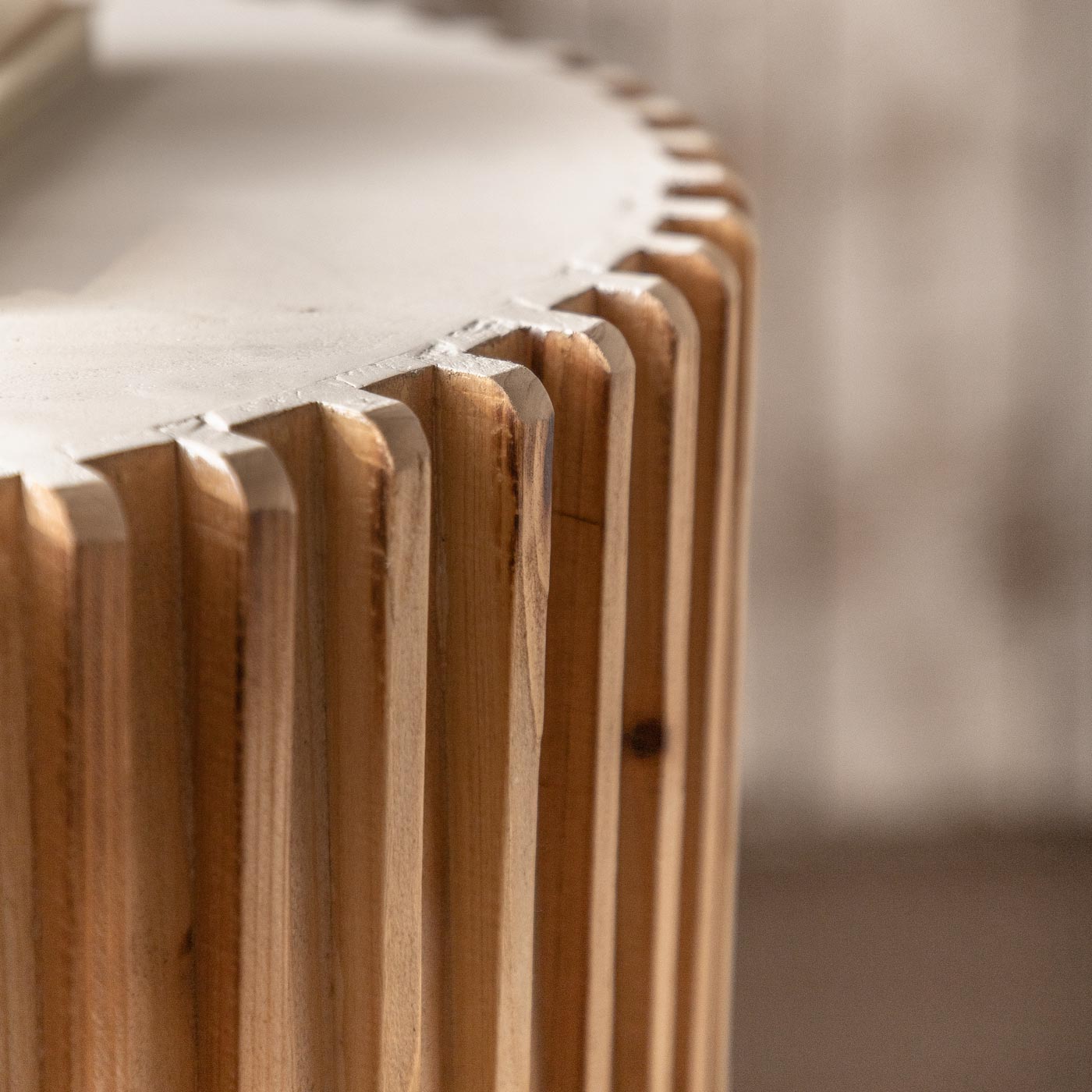 Cosmo Casa - Bijzettafel - Lounge en Salon Gebruik - Dennenhout - Natuurlijk Wit