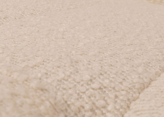 Cosmo Casa - Schommelstoel - Relaxstoel - Hout - FSC Gecertificeerd - Stoftextiel Bouclé - 450gm - Crème - Frame Walnootlook