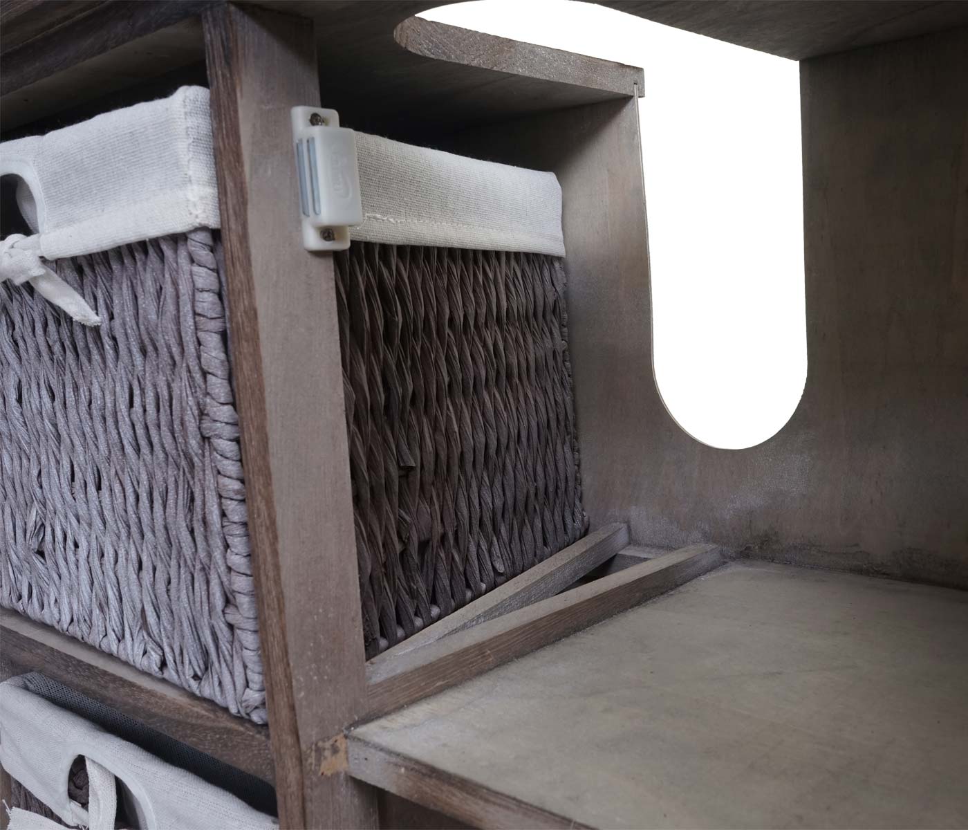 Cosmo Casa - Gootsteenonderkast met mandlade - Badkamermeubel - Massief hout - Shabby bruin - 60 x 65 x 31 cm