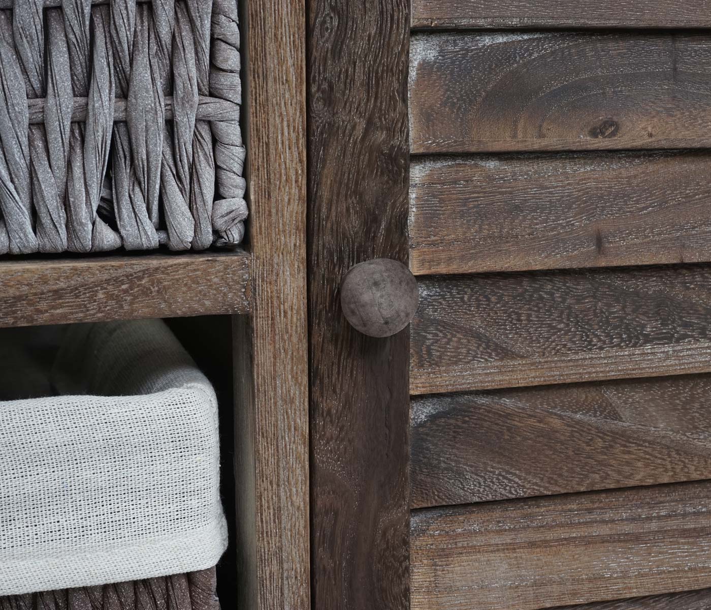 Cosmo Casa - Gootsteenonderkast met mandlade - Badkamermeubel - Massief hout - Shabby bruin - 60 x 65 x 31 cm